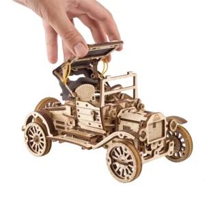 Modello meccanico in legno: Auto Retro UGR-T | Artigiano in Fiera