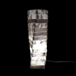 Lampada Scaletta con alabastro, 15X15cm, altezza 60cm | Artigiano in Fiera