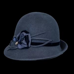 Mimis, cappello con falda asimmetrica | Artigiano in Fiera