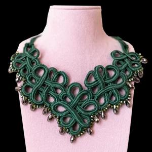 Collana colletto intrecciata con seta e cristalli | Artigiano in Fiera