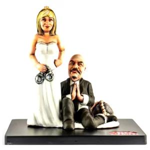Statuina 3D interamente personalizzata in resina dipinta a mano, sposi con catene, 27cm | Artigiano in Fiera